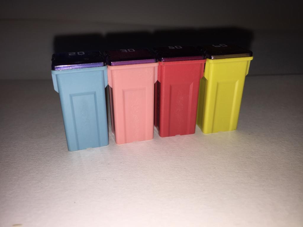 WhatsApp Image 2021-04-30 at 8.25.04 PM PACIFIC/LITTEL SLOW BLOW FUSE JT TYPE (FEMALE) 30 AMP (10 PIECE)